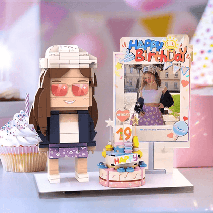 Custom Birthday Gift Set – 1 Person with Cake & Photo Display - Brick-You